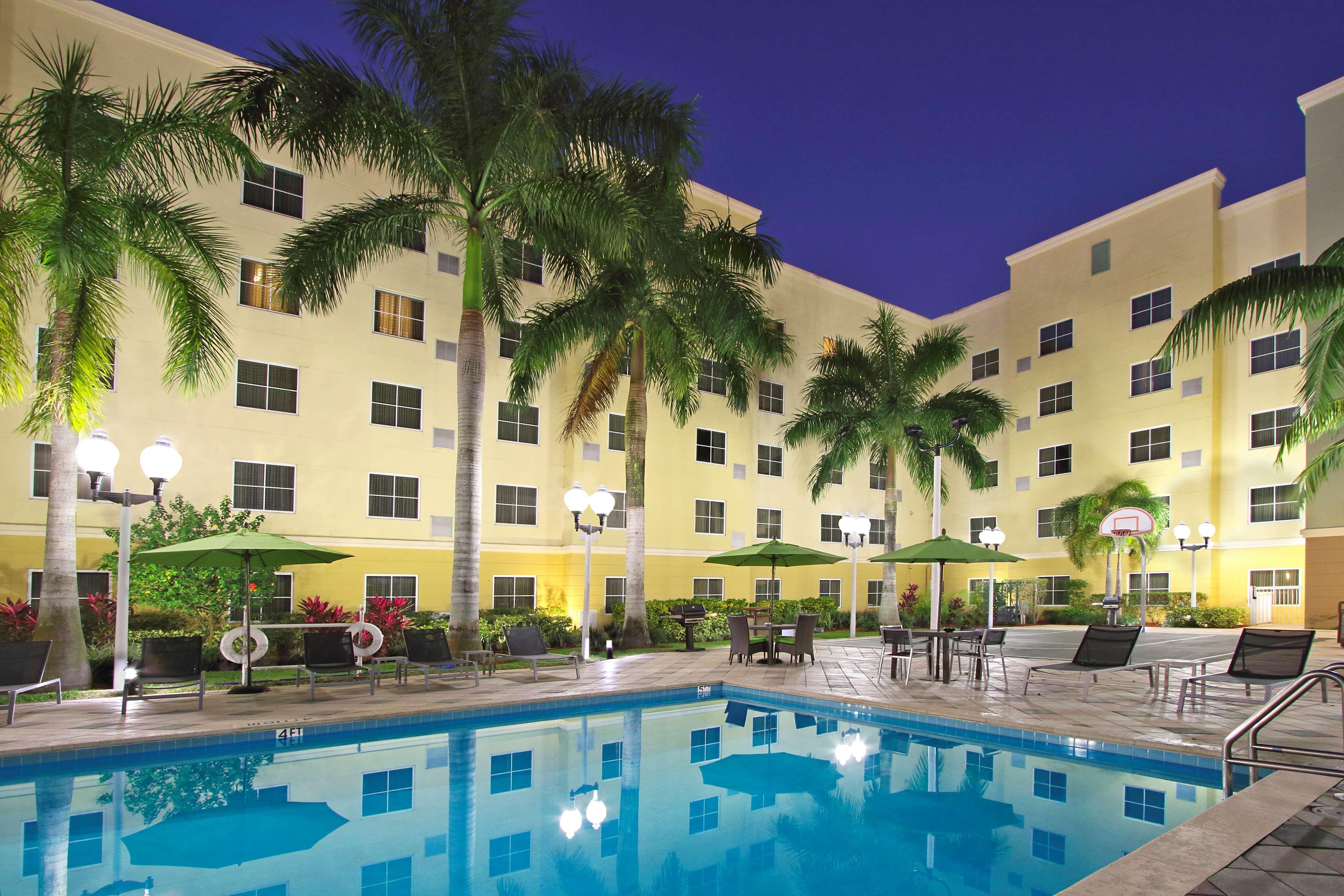 Homewood Suites By Hilton Miami - Airport West Miami Springs Εξωτερικό φωτογραφία
